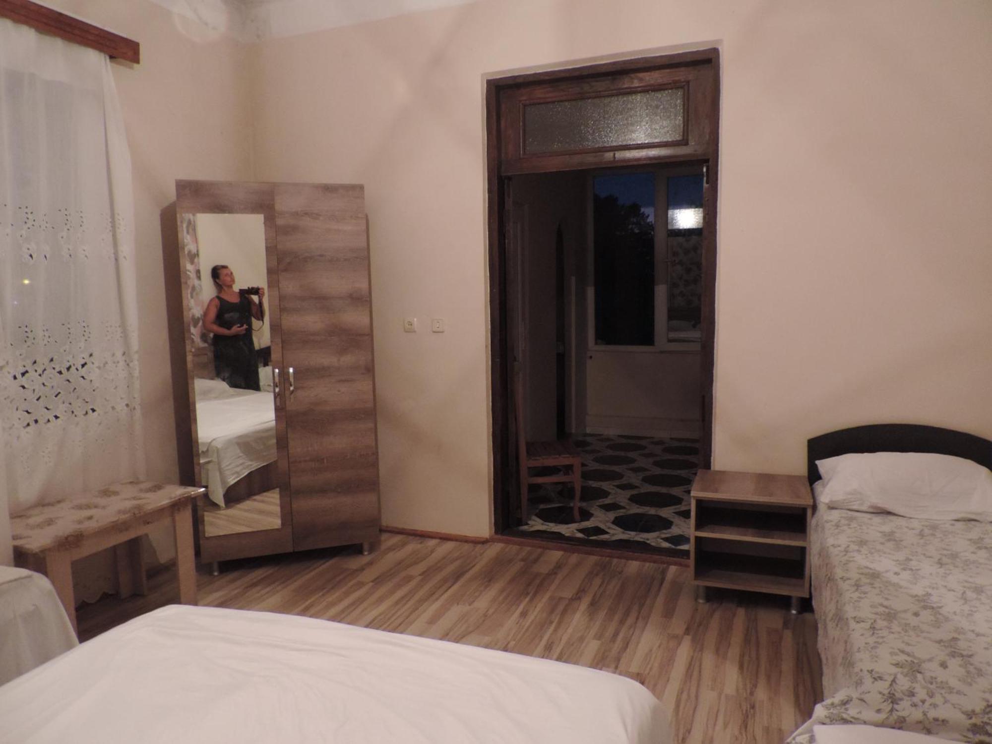 Ok House! Hotell Kobuleti Eksteriør bilde